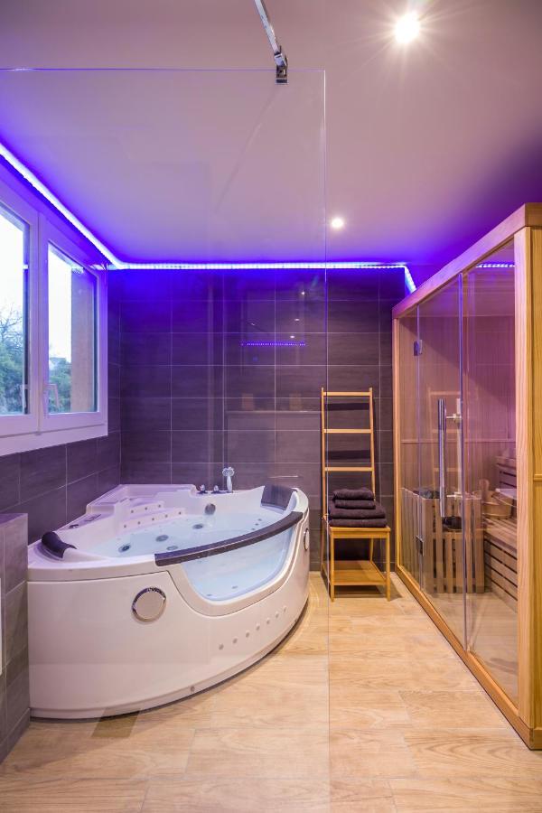 Escapade En Bord De Mer Avec Sauna Et Spa Prives ビニック エクステリア 写真