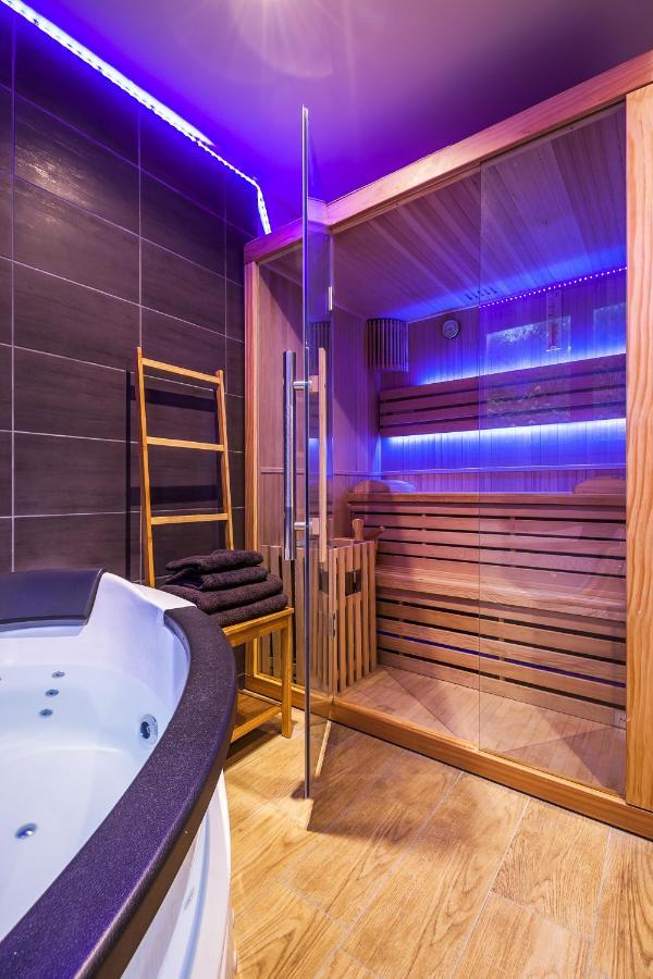 Escapade En Bord De Mer Avec Sauna Et Spa Prives ビニック エクステリア 写真